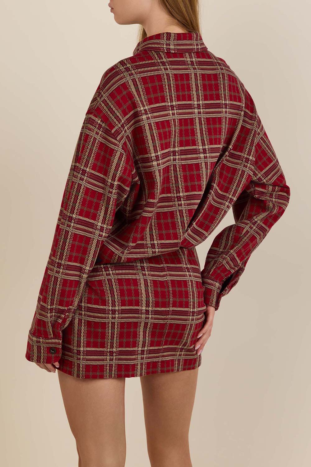 תמונת דוגמן אחורית של שמלת מיני