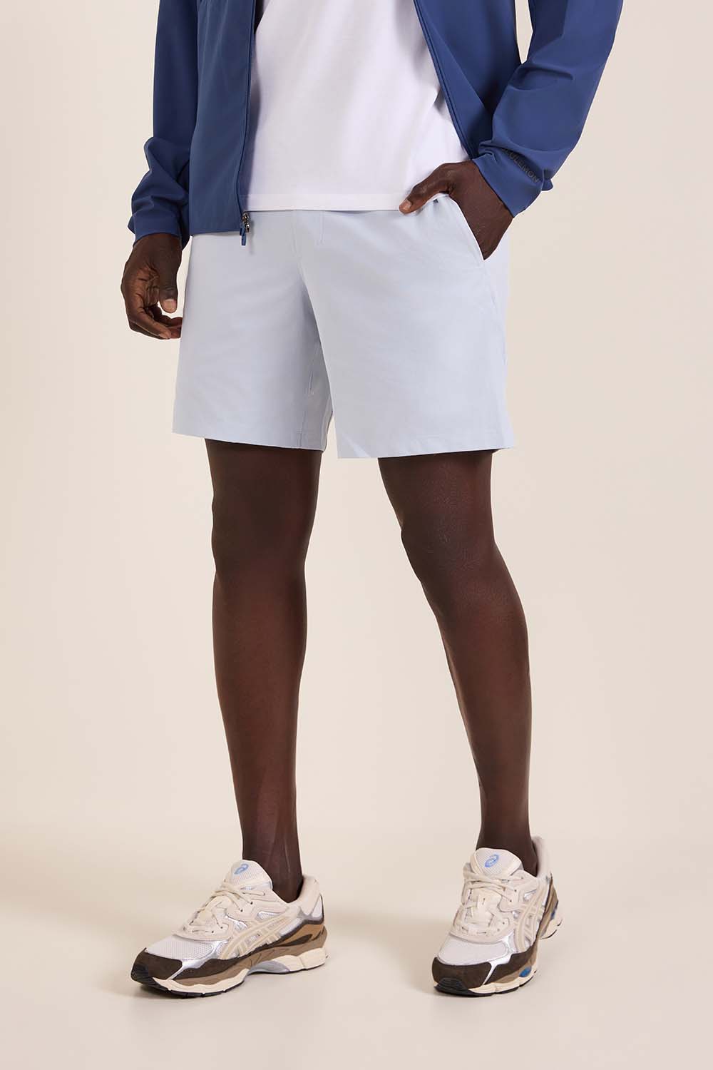 תמונת דוגמן קידמית של Zeroed In Linerless Short 7