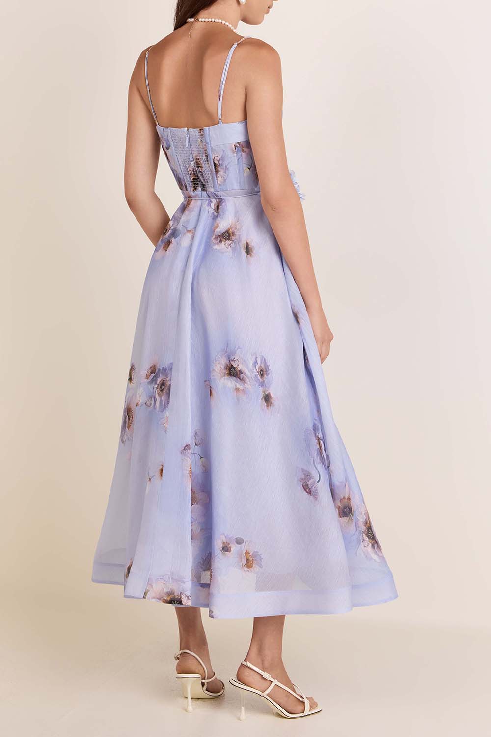 תמונת דוגמן אחורית של שמלת פיקניק מידי