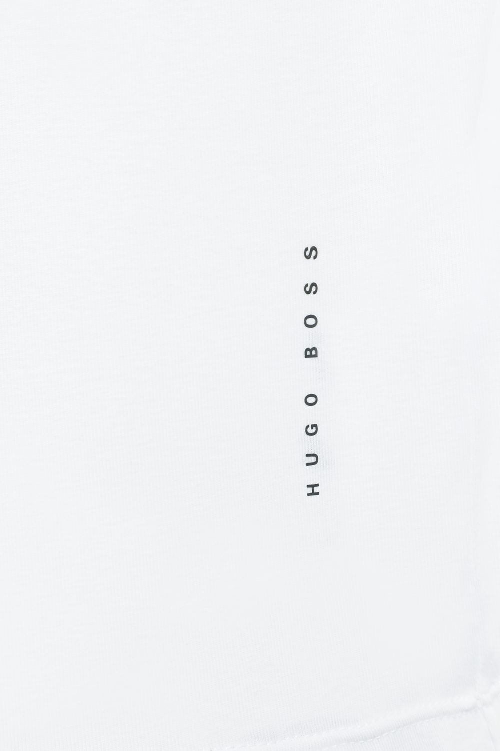 תמונת פנים של מארז שתי חולצות טי בגזרת סלים