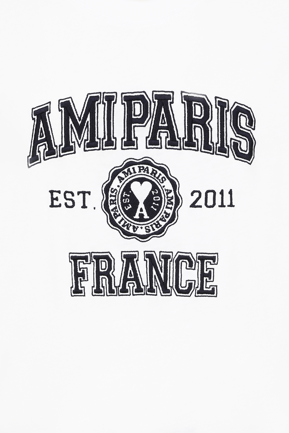 תמונה אחורית של חולצת טי עם הדפס