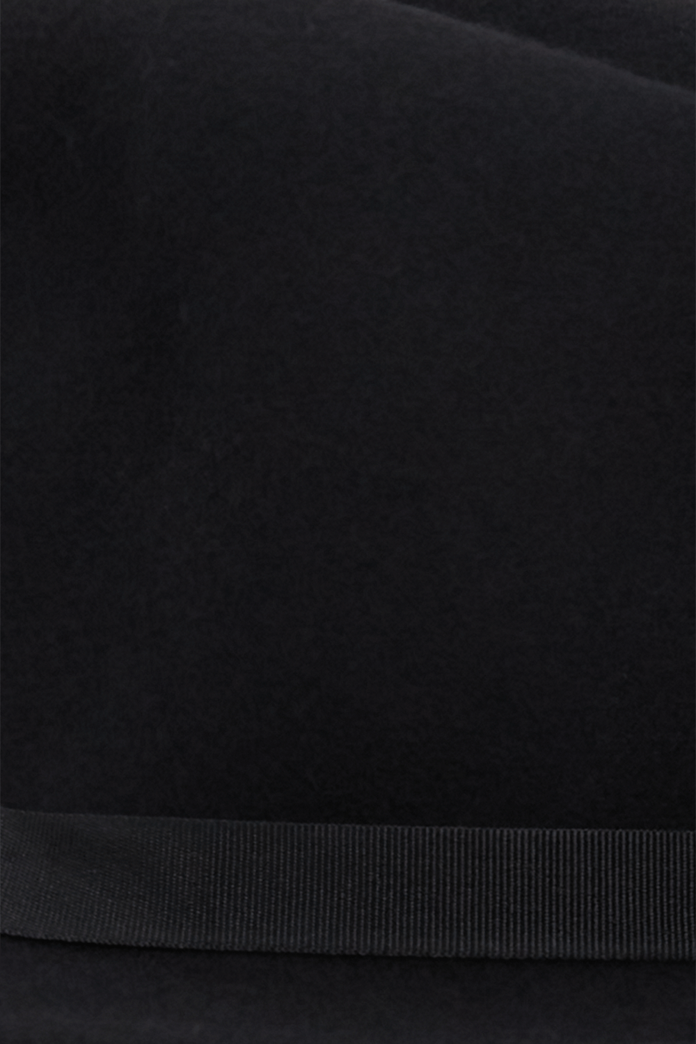 תמונת תקריב של כובע פדורה