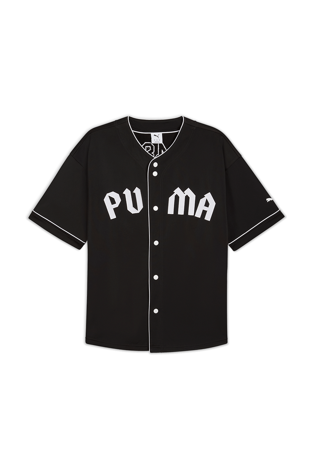 תמונה קידמית של חולצת כפתורים אוברסייז