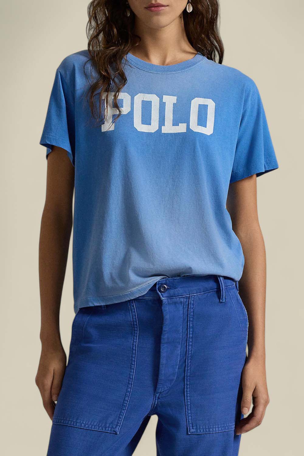 תמונת דוגמן קידמית של חולצת טי