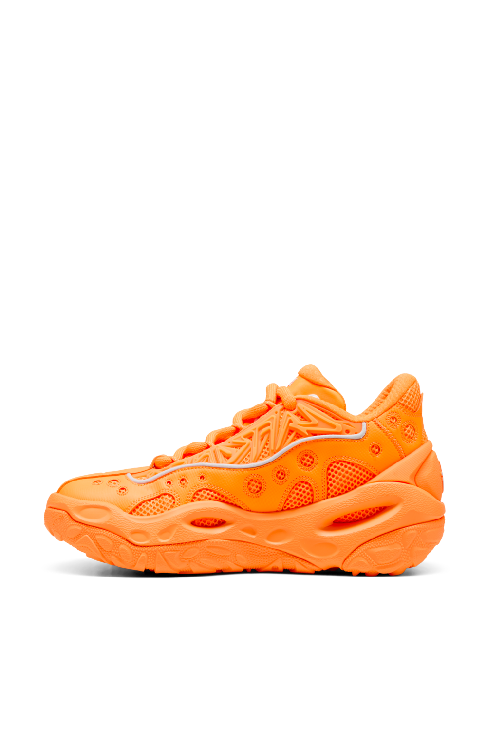 תמונה אחורית של נעלי כדורסל לה פרנס RNR מלו X פומה