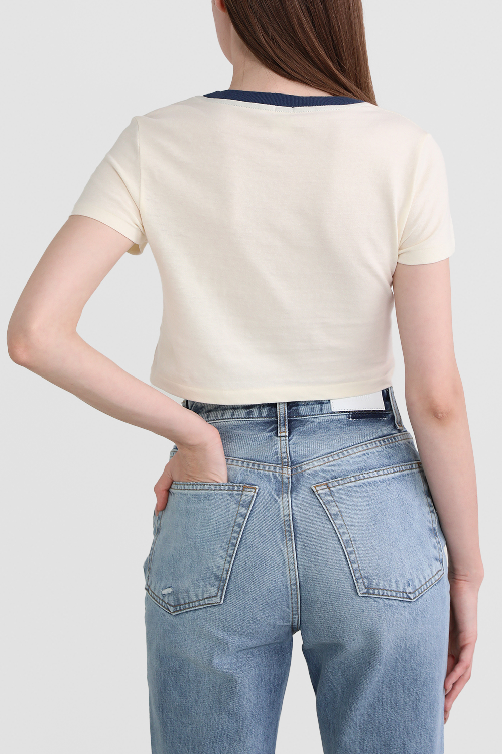 תמונת דוגמן אחורית של חולצת קרופ טי פופאי מכותנה