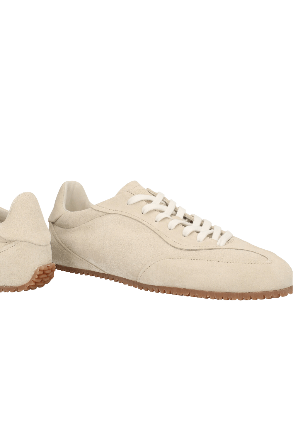 תמונת תקריב של נעלי סניקרס דייז ראנר