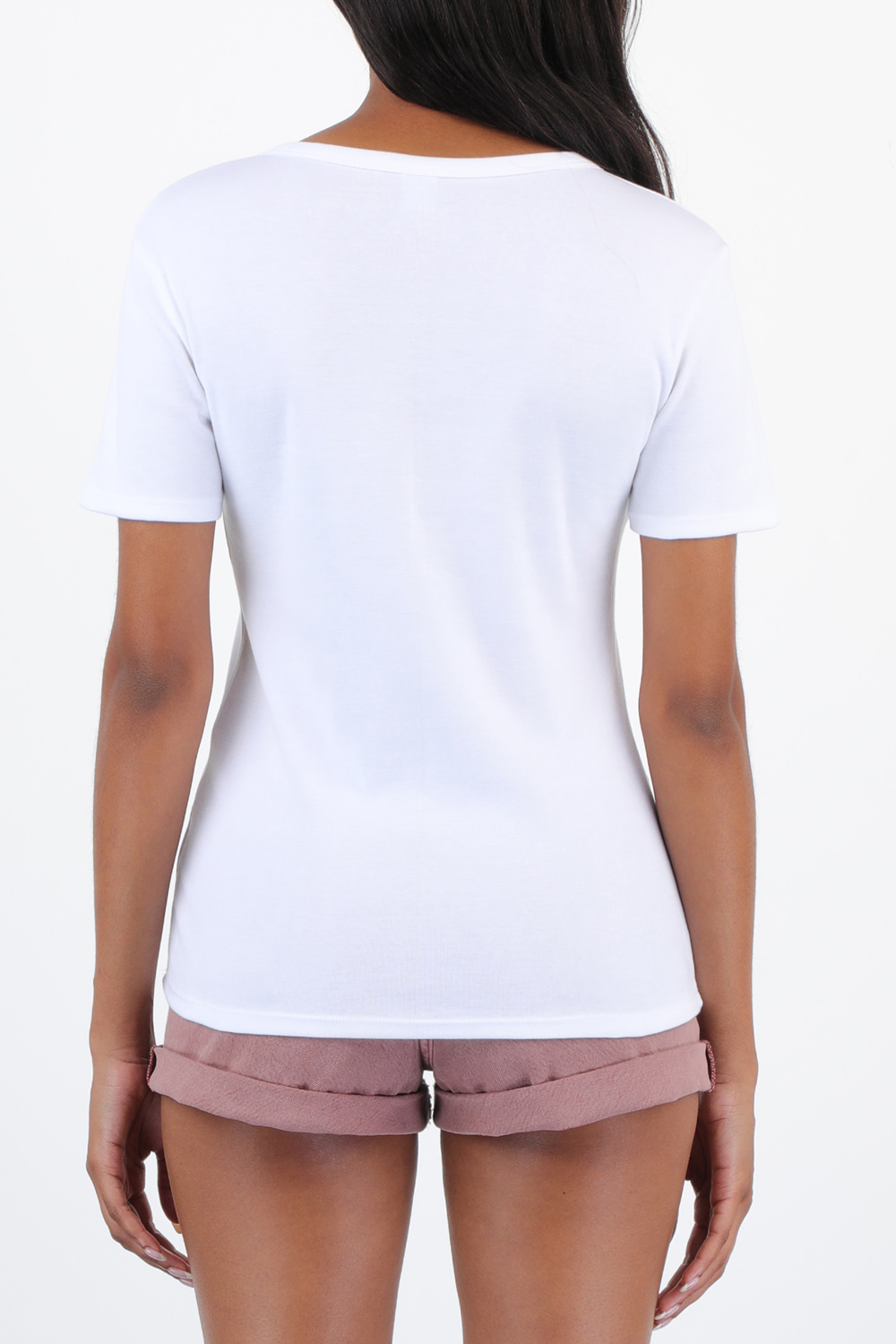 תמונת דוגמן אחורית של Basic T-Shirt in White