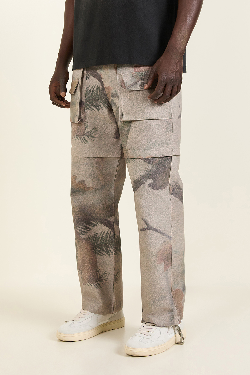 תמונת דוגמן קידמית של מכנסיים 2 ב-1 - ארוכים וקצרים