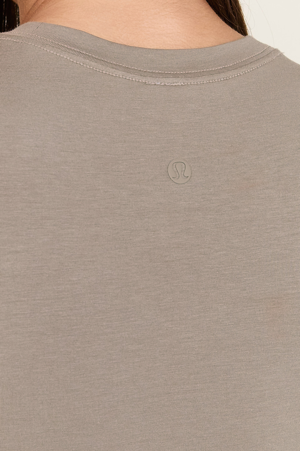 תמונת תקריב דוגמן של Love Crew