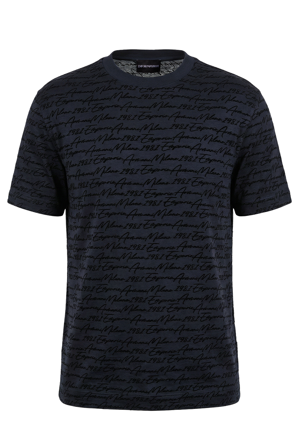 תמונה קידמית של חולצת טי