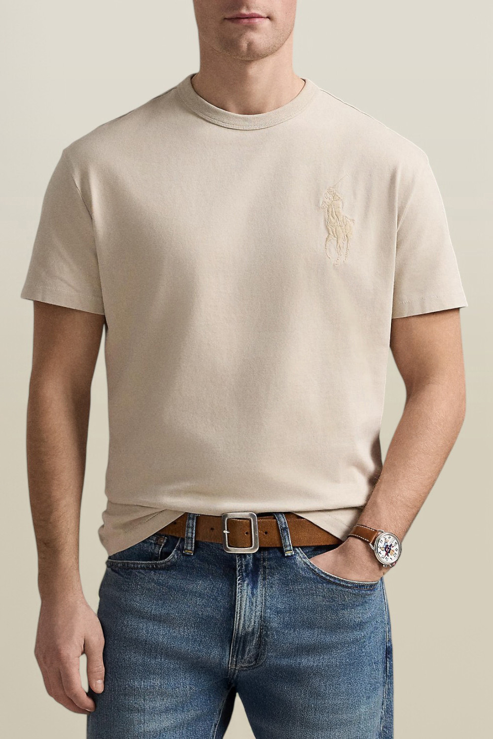 תמונת דוגמן קידמית של חולצת טי