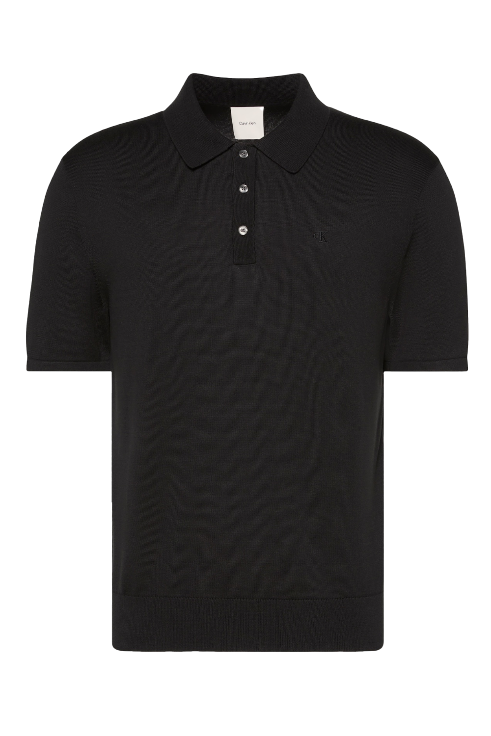 תמונה קידמית של חולצת פולו