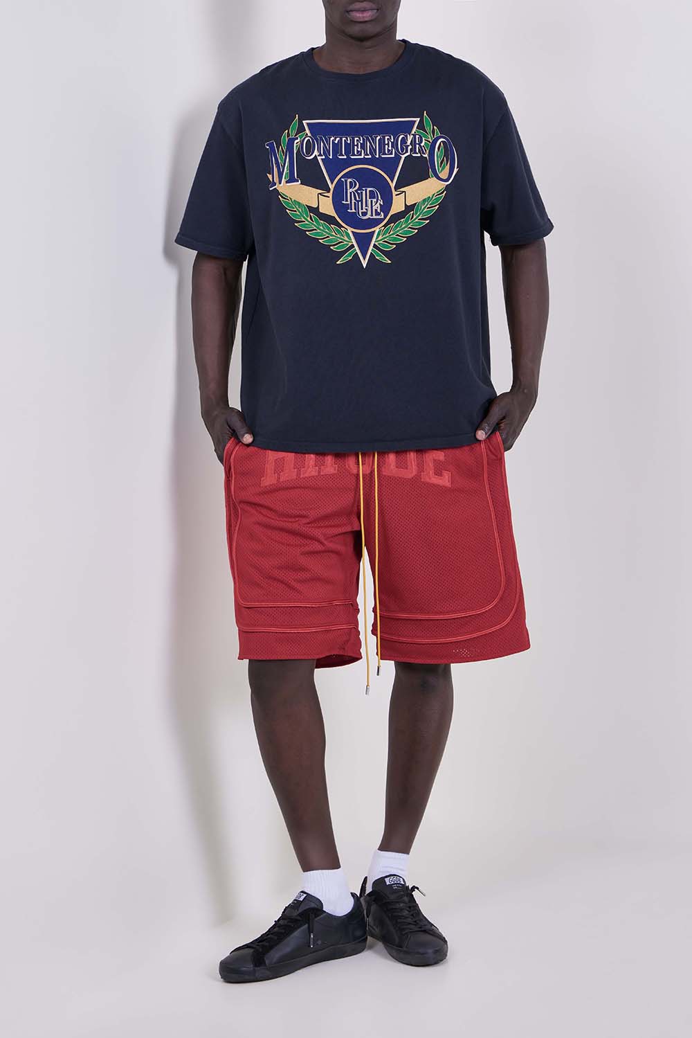 תמונת דוגמן קידמית של סניקרס בולסטאר