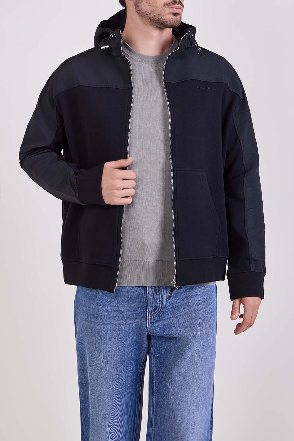 תמונת דוגמן קידמית של מעיל רוח