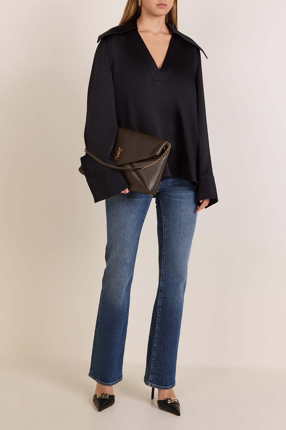 תמונת דוגמן קידמית של תיק קלאץ' מעטפה