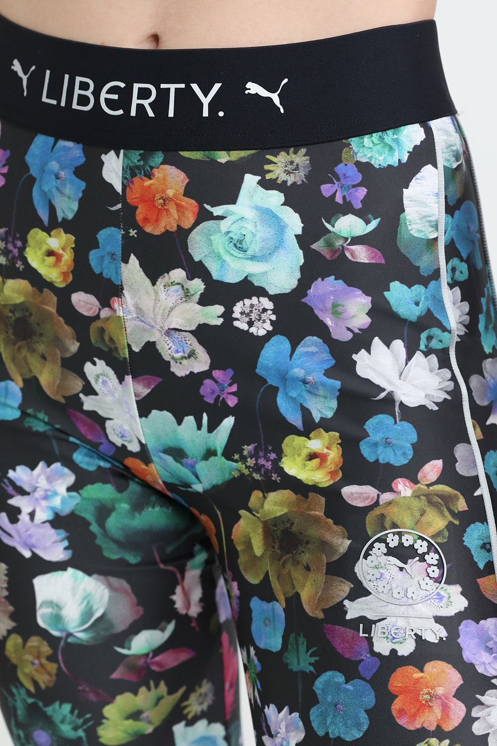 תמונת תקריב דוגמן של פומה X ליברטי מכנסי טייץ