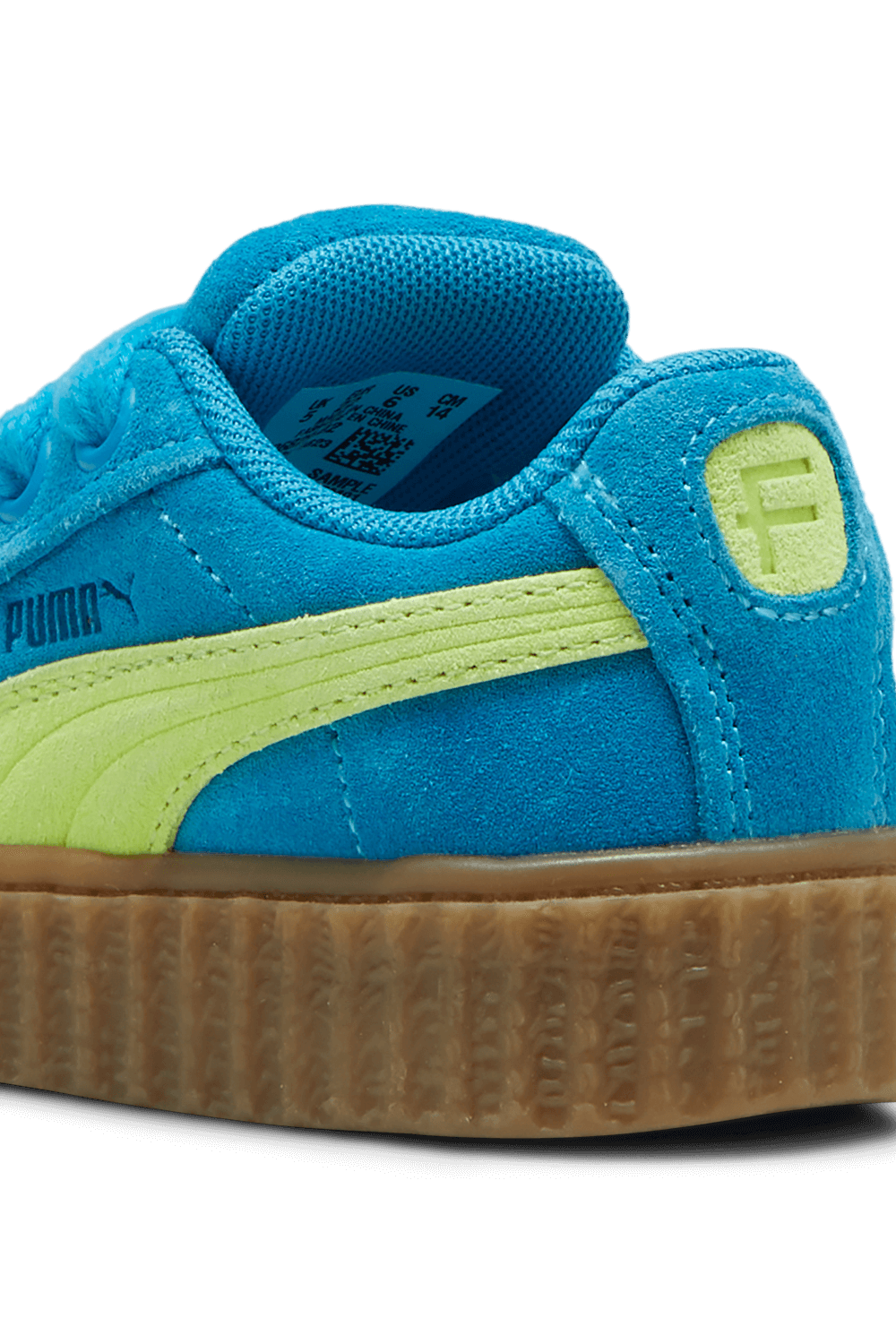 תמונת תקריב של פומה X פנטי נעלי סניקרס קריפר - מידות 19-27