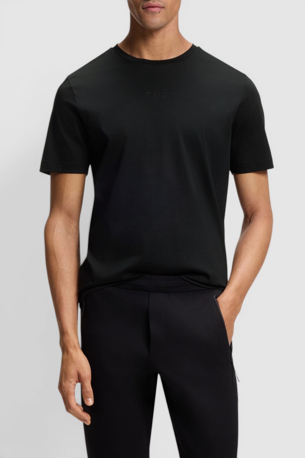 תמונת דוגמן קידמית של חולצת טי בוס X פורשה