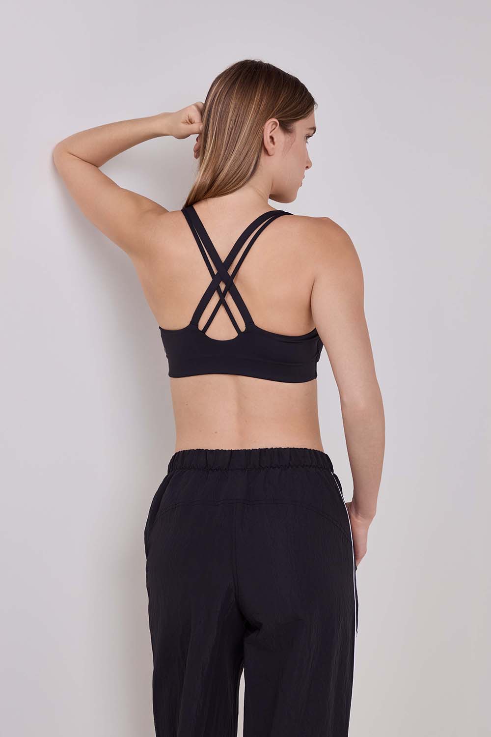 תמונת דוגמן אחורית של Energy Bra *Evolve