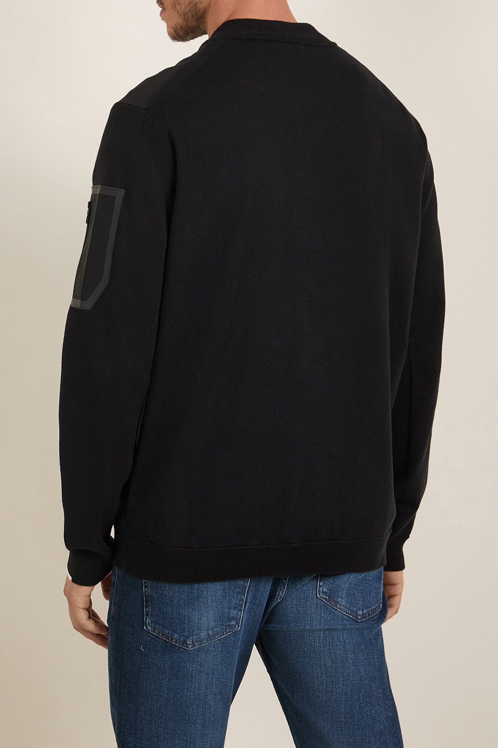 תמונת דוגמן אחורית של ז'קט קל