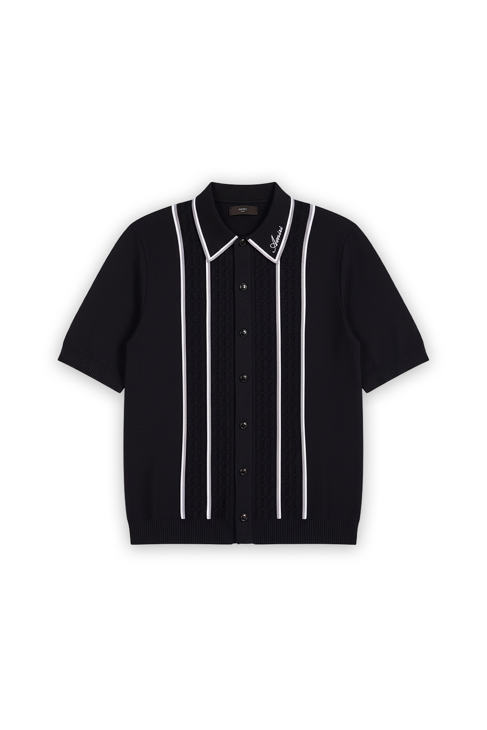 תמונה קידמית של חולצת סריג כפתורים