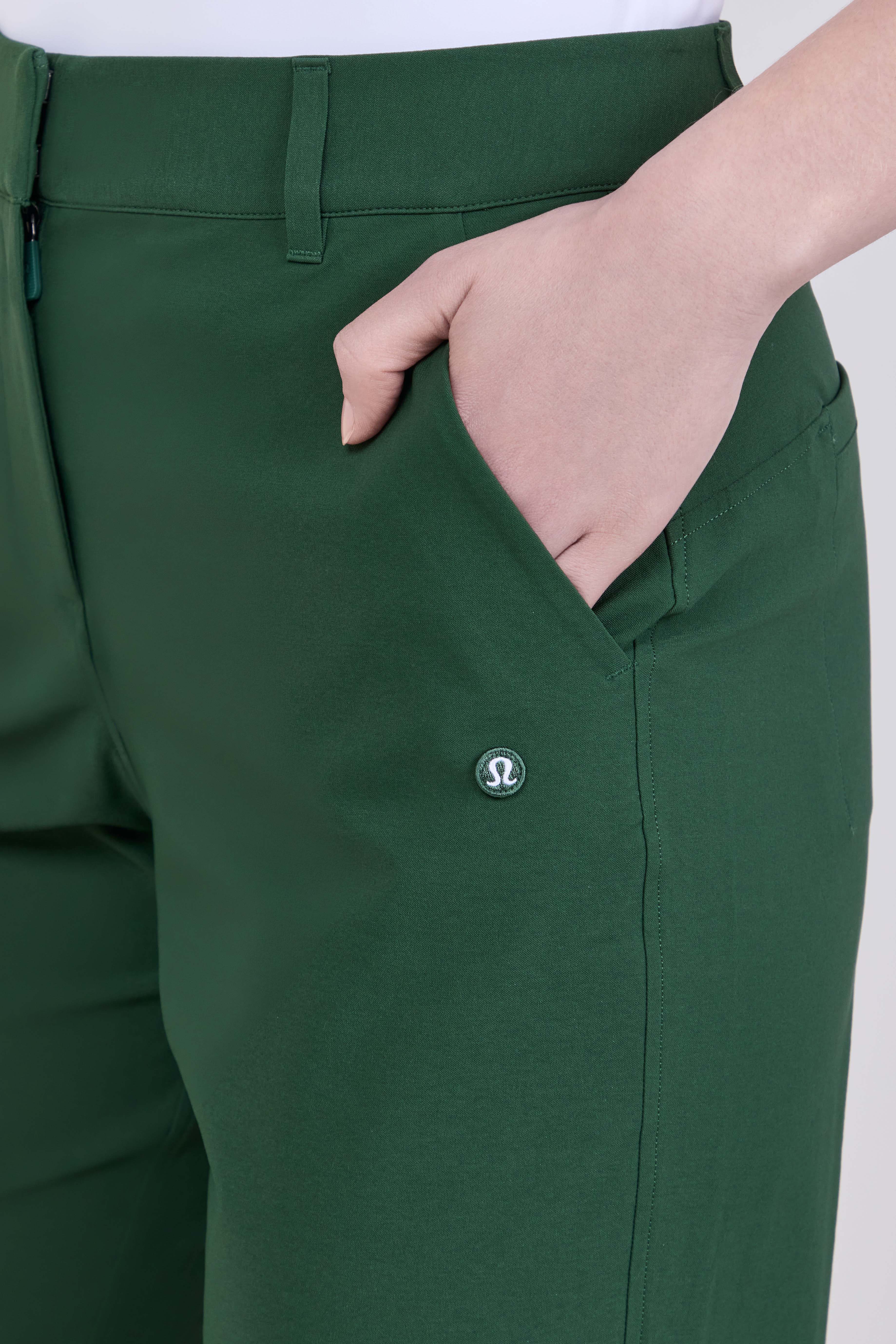 תמונת תקריב דוגמן של Stretch Twill Golf Pant Regular