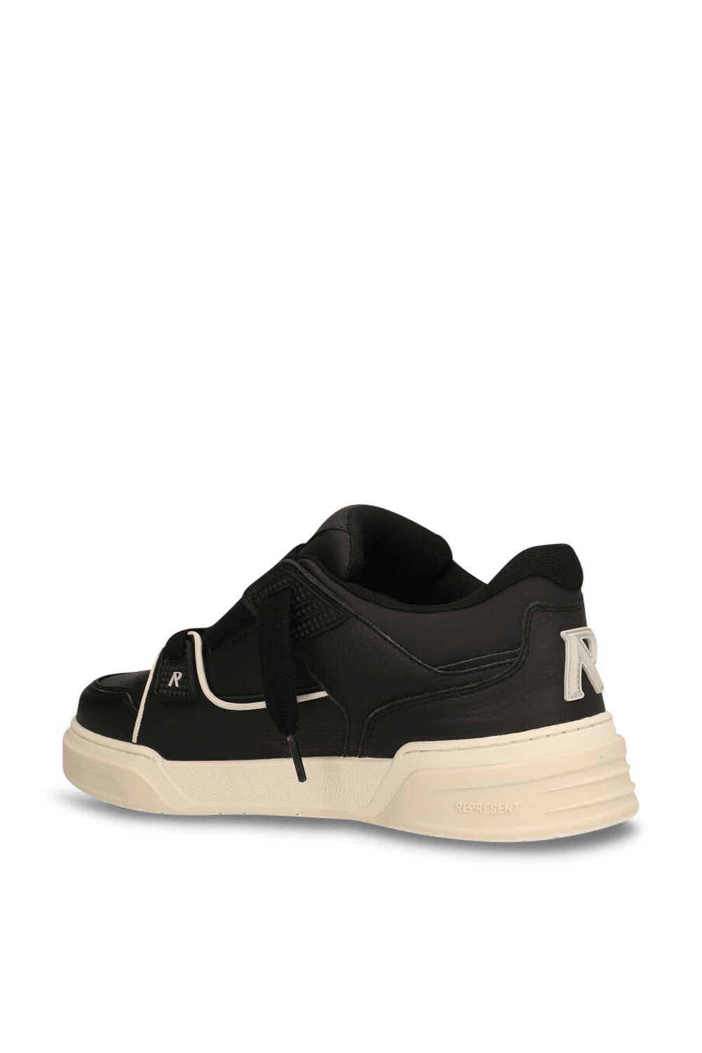 תמונה אחורית של נעלי סניקרס עור