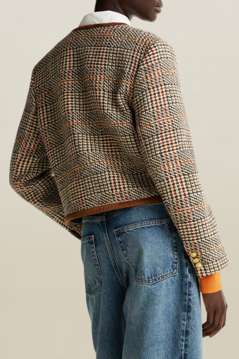 תמונת דוגמן אחורית של ז'קט טוויד