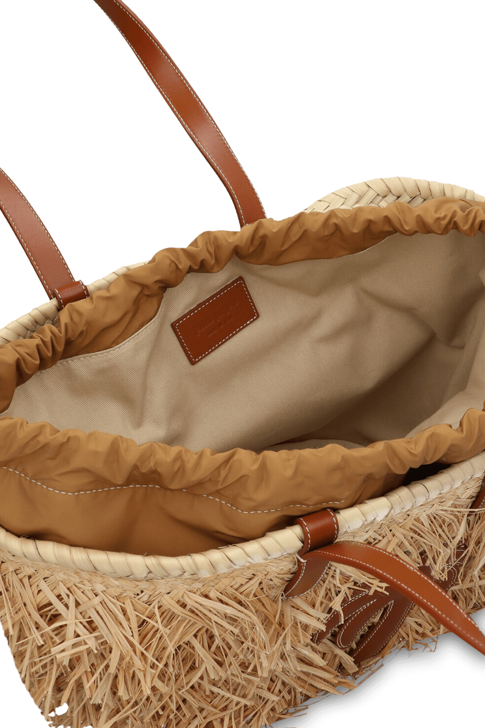 תמונת פנים של תיק קש עם לוגו