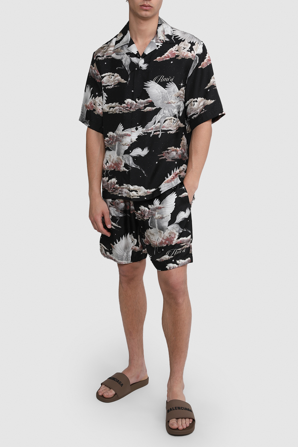 תמונת דוגמן קידמית של כפכפי סליידס