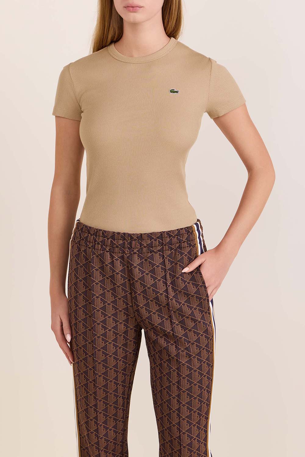 תמונת דוגמן קידמית של חולצת ריב סלים פיט