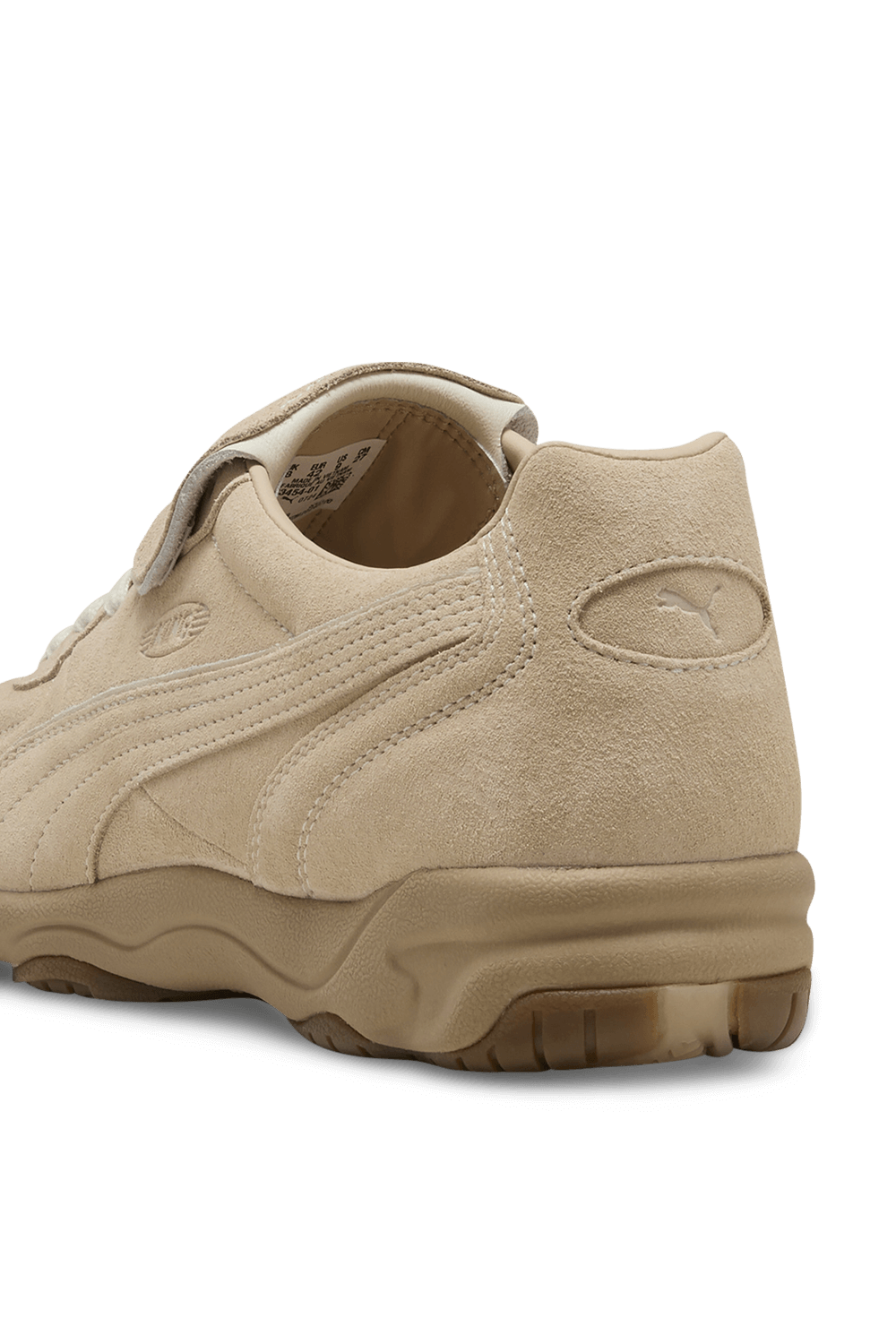 תמונת תקריב של פומה X רפרזנט נעלי סניקרס קינג אינדור