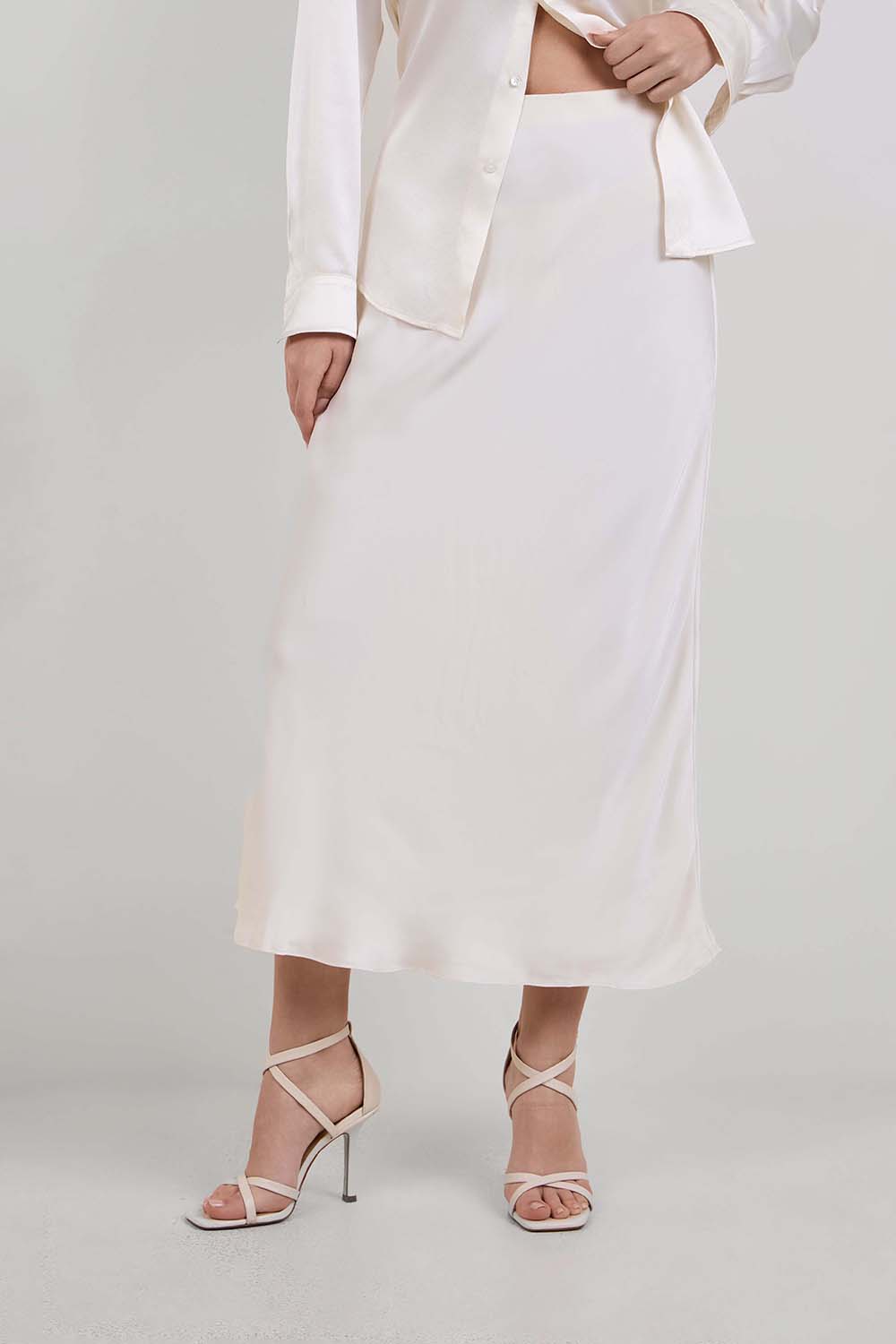 תמונת דוגמן קידמית של חצאית מקסי