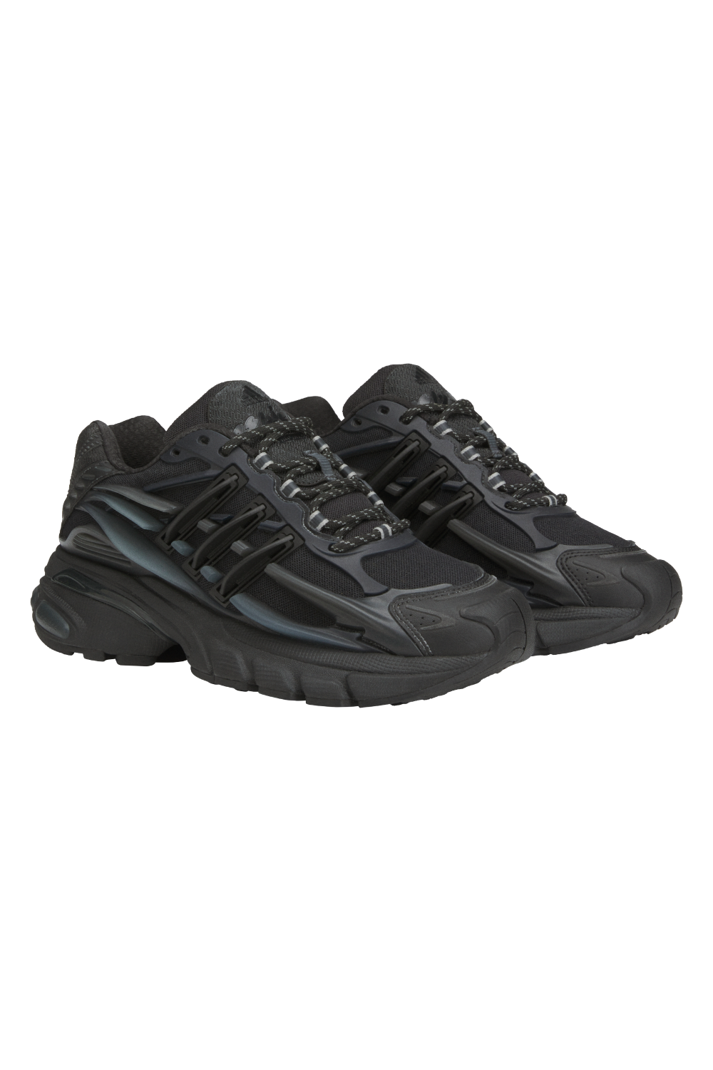 תמונת פנים של נעלי סניקרס