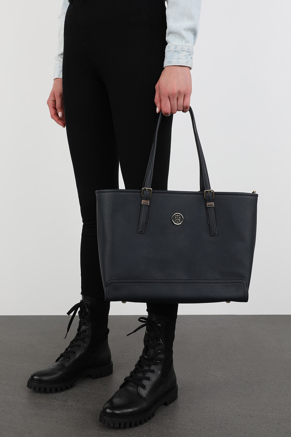 medium tote