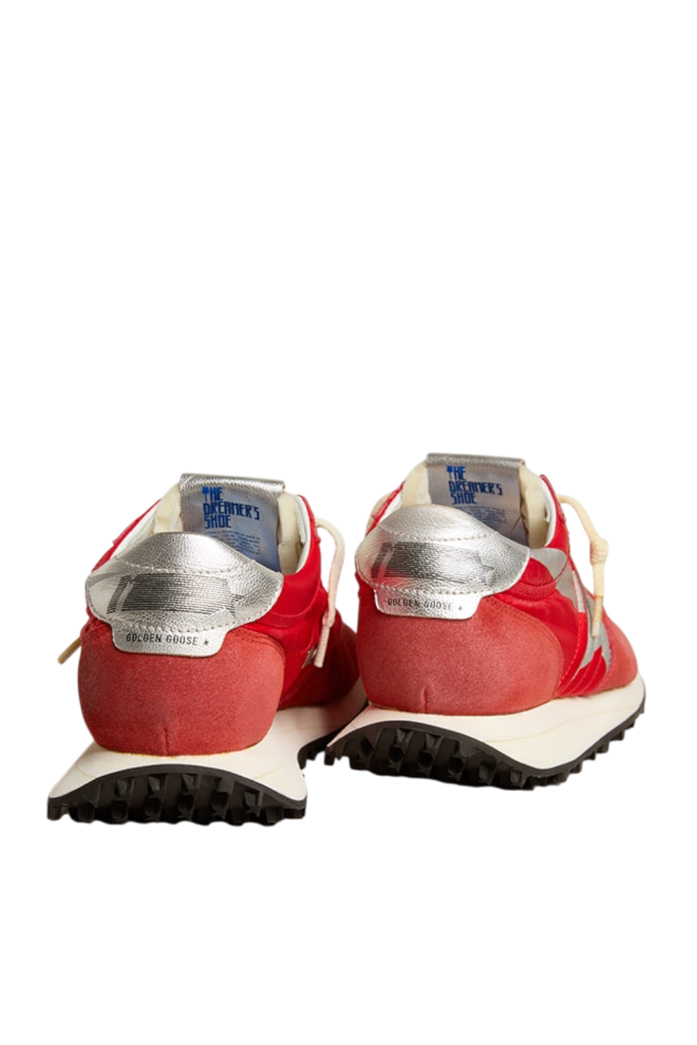 תמונת תקריב של נעלי סניקרס מרתון