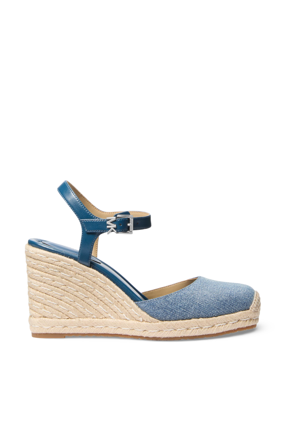 תמונה קידמית של נעלי אספדריל עקב