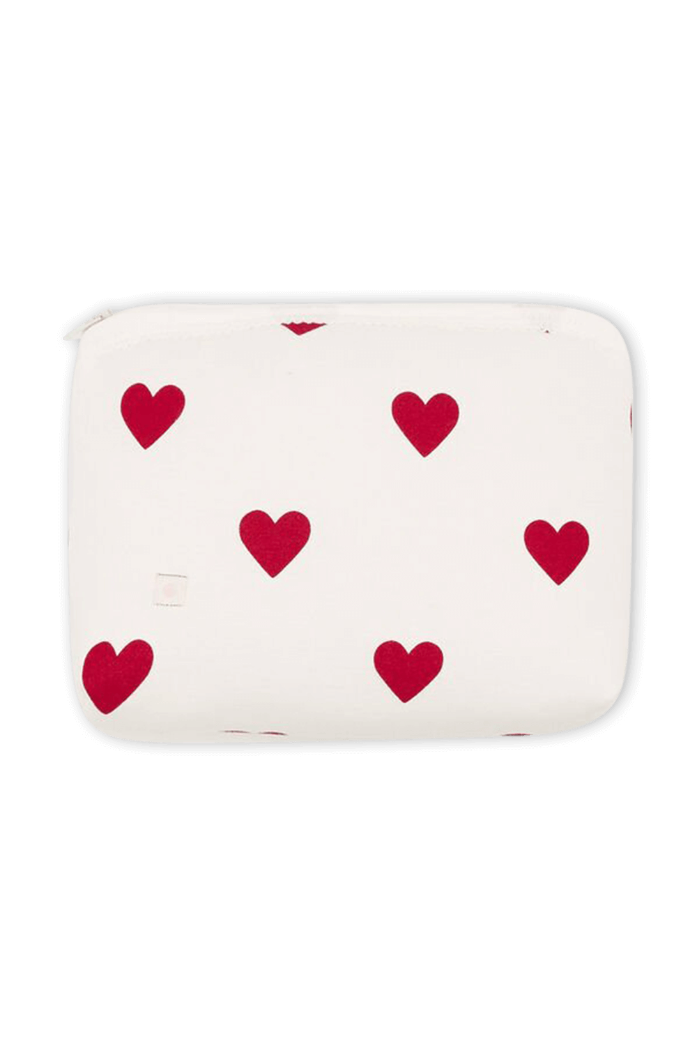 תמונה קידמית של תיק קטן עם הדפס לבבות באדום ולבן