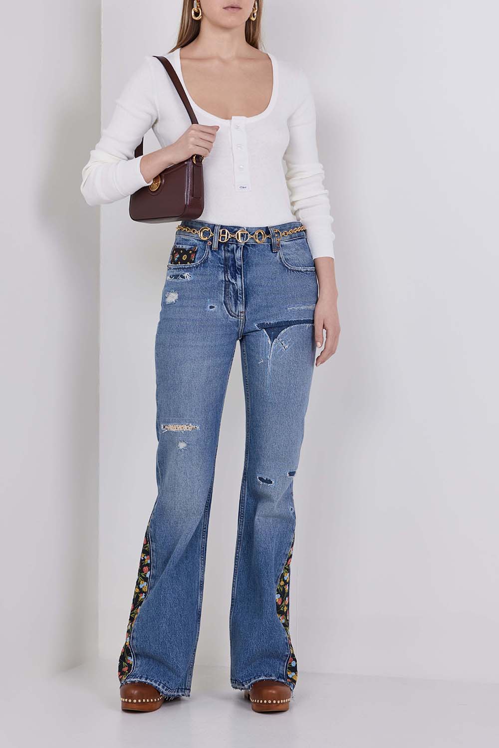 תמונת דוגמן קידמית של חגורת שרשרת