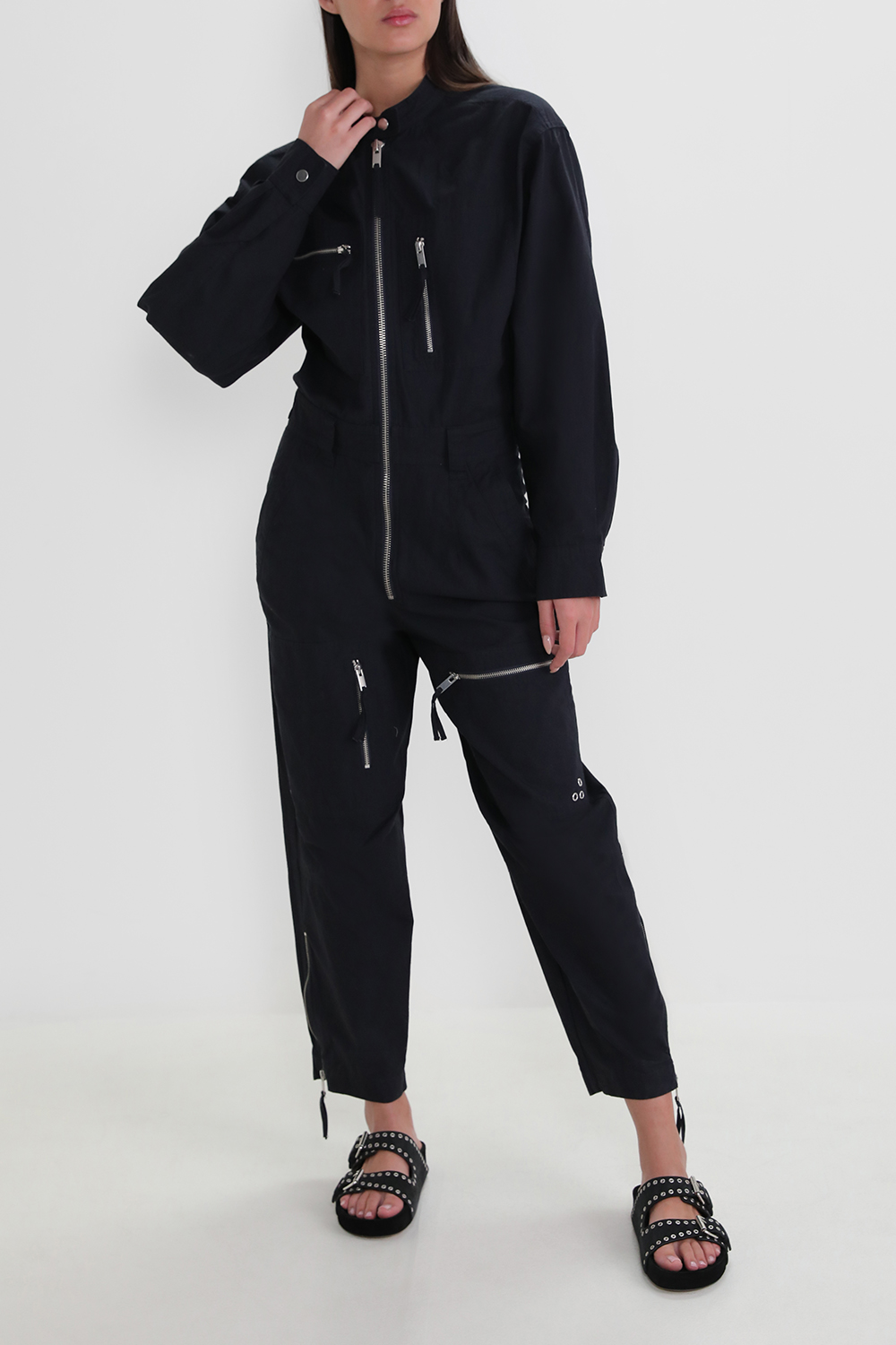 תמונת דוגמן קידמית של אוברול ארוך