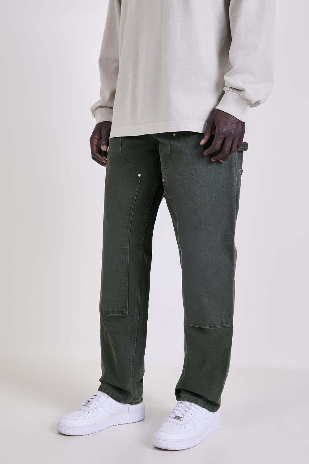 תמונת דוגמן קידמית של מכנסי ג'ינס