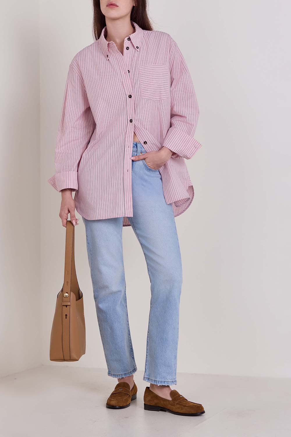 תמונת דוגמן קידמית של תיק נשיאה קטן