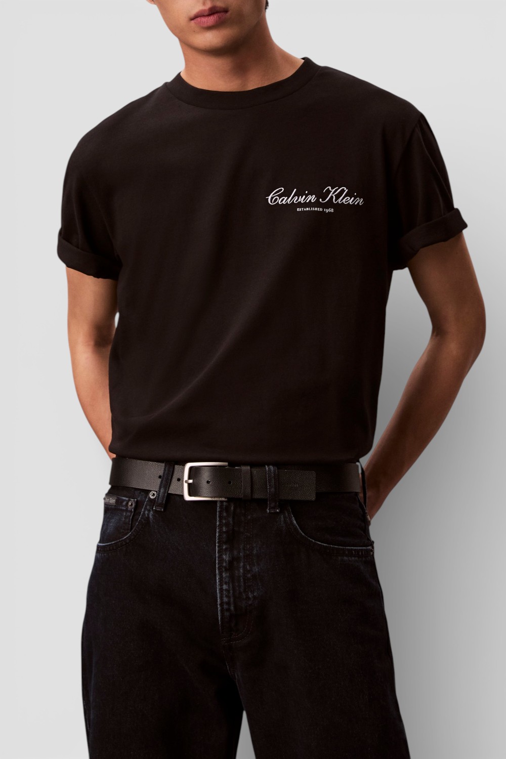 תמונת דוגמן קידמית של חולצת טי