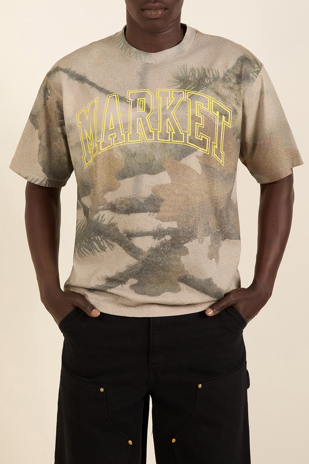 תמונת דוגמן קידמית של חולצת טי