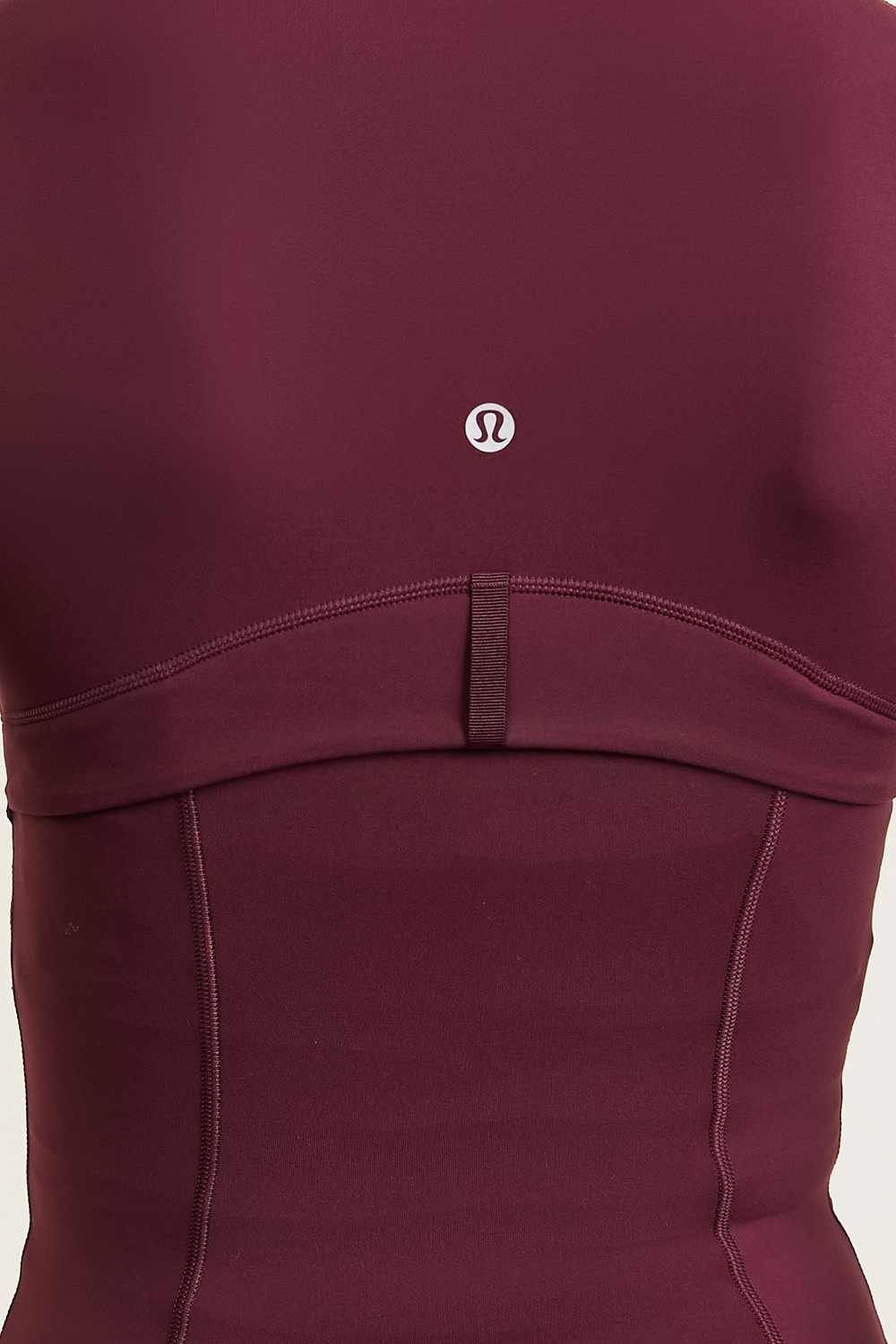 תמונת תקריב דוגמן של Define&trade; Cropped Jacket *Nulu