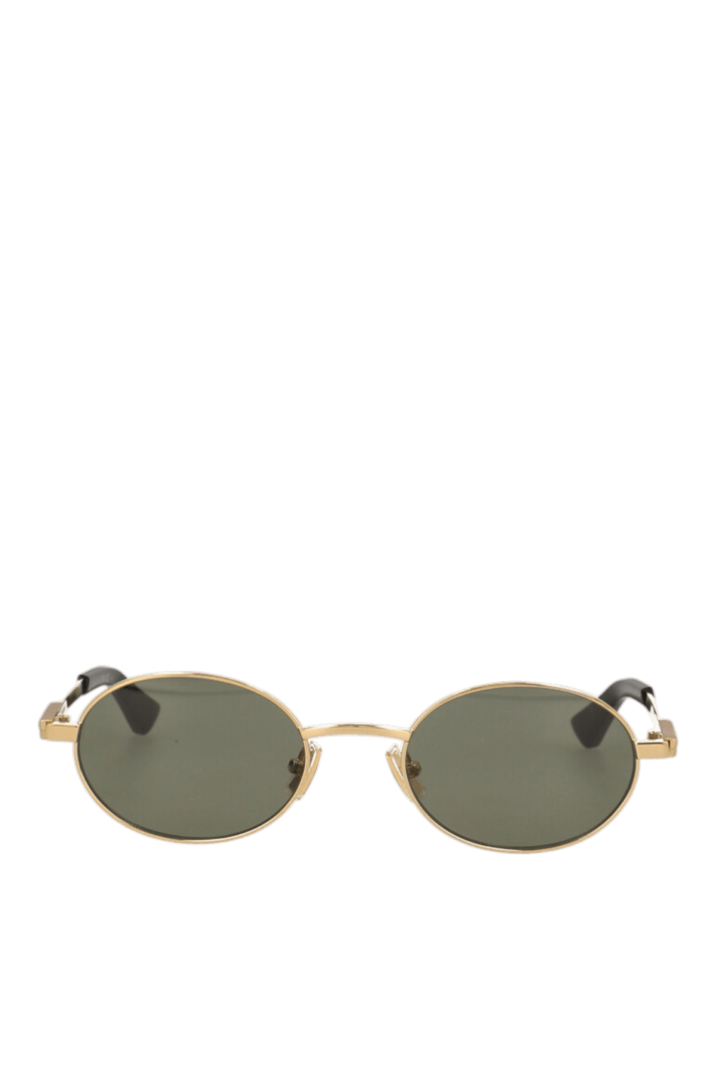 תמונה קידמית של משקפי שמש