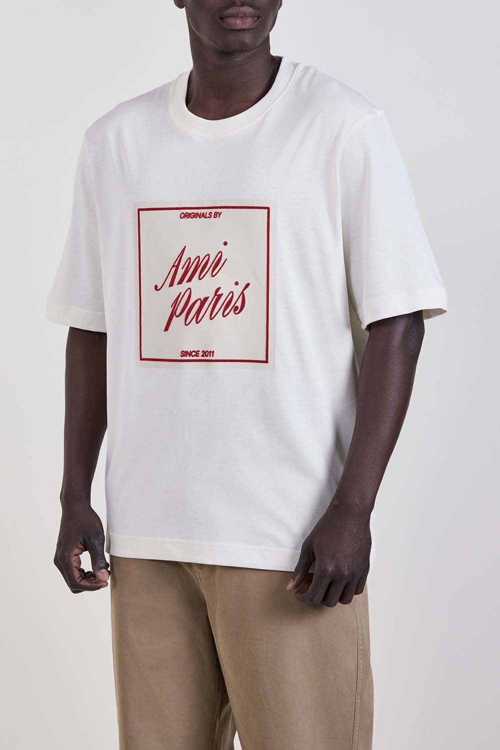 תמונת דוגמן קידמית של חולצת טי