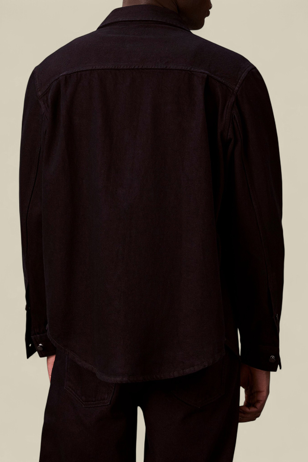 תמונת דוגמן אחורית של ז'קט ג'ינס