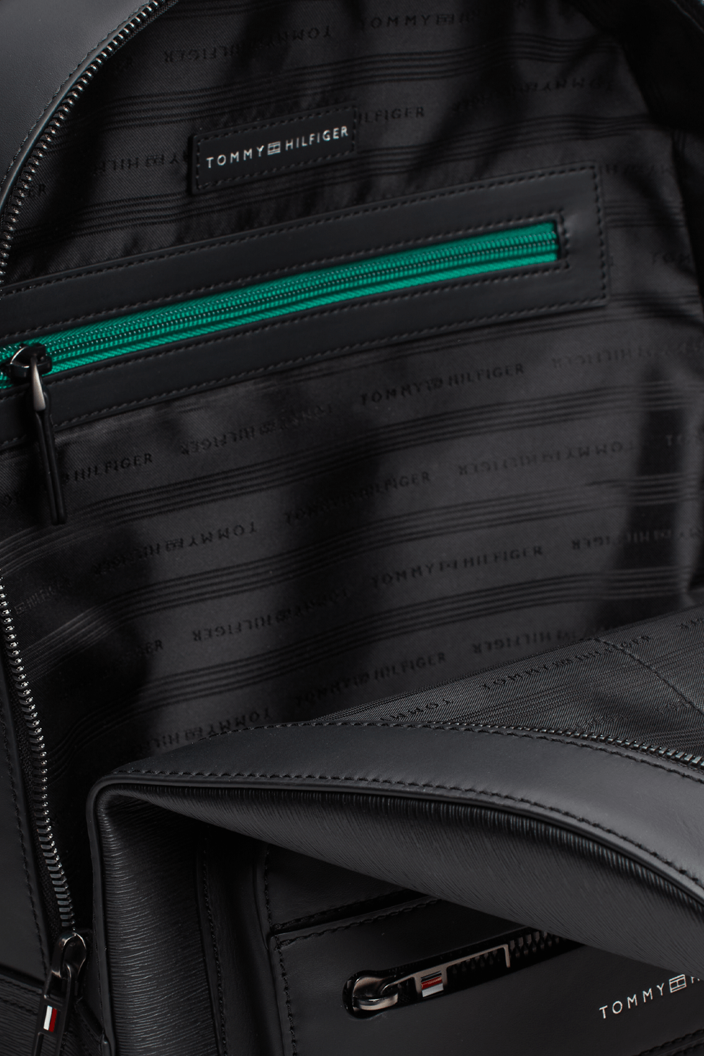 תמונת פנים של תיק גב